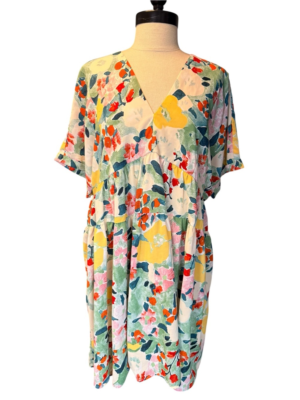 Entro Floral Tiered Babydoll Dress SZ L Watercolor Print V Neck Boho Cottagecore - Picture 2 of 10